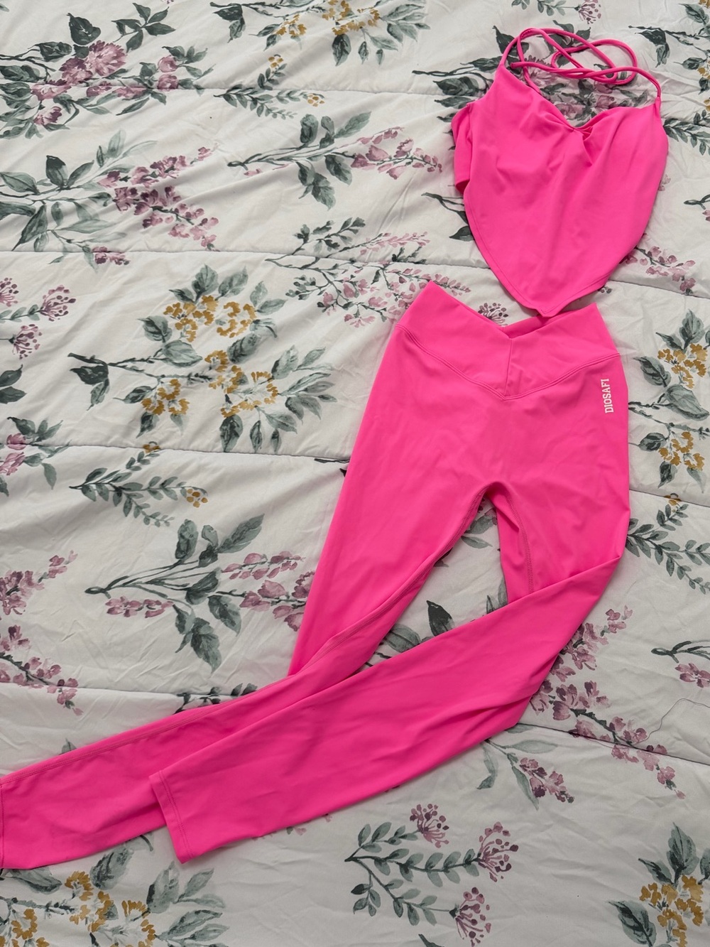 Bright Hot Pink DIOSA FIT Active Set - Tank Top & Leggings